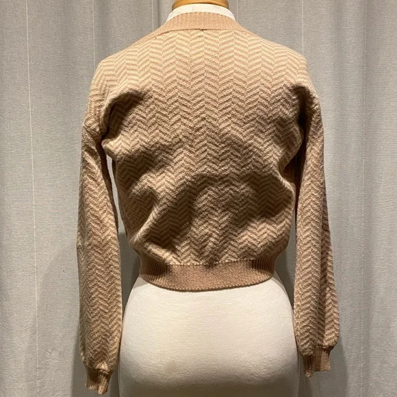 Chevron pattern cardigan - Picture 3 of 3